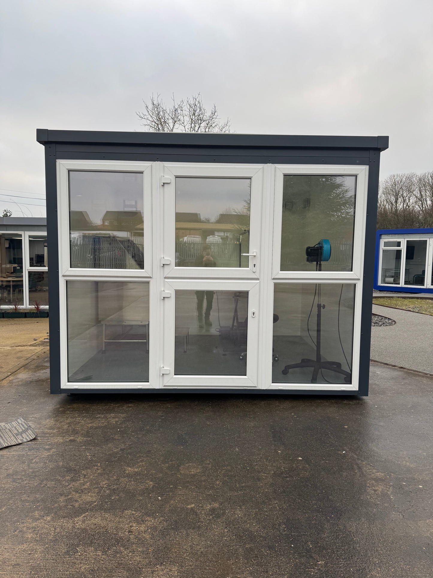 The Pure Grooming Pod